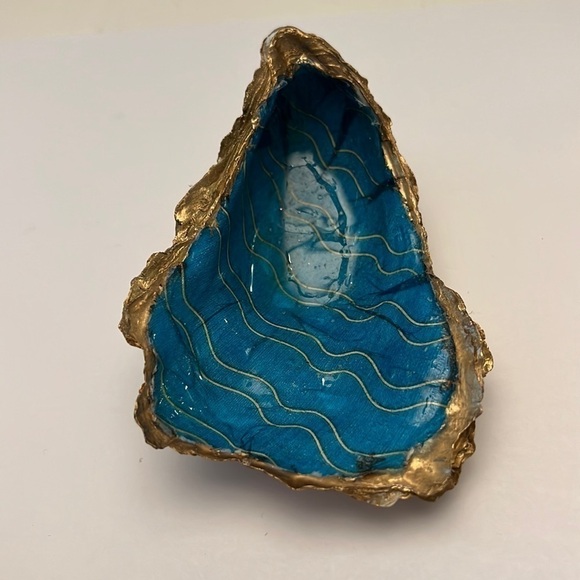 Handmade Oyster Art Shell Trinket Vanity Ring Dish Swirls - Picture 3 of 6